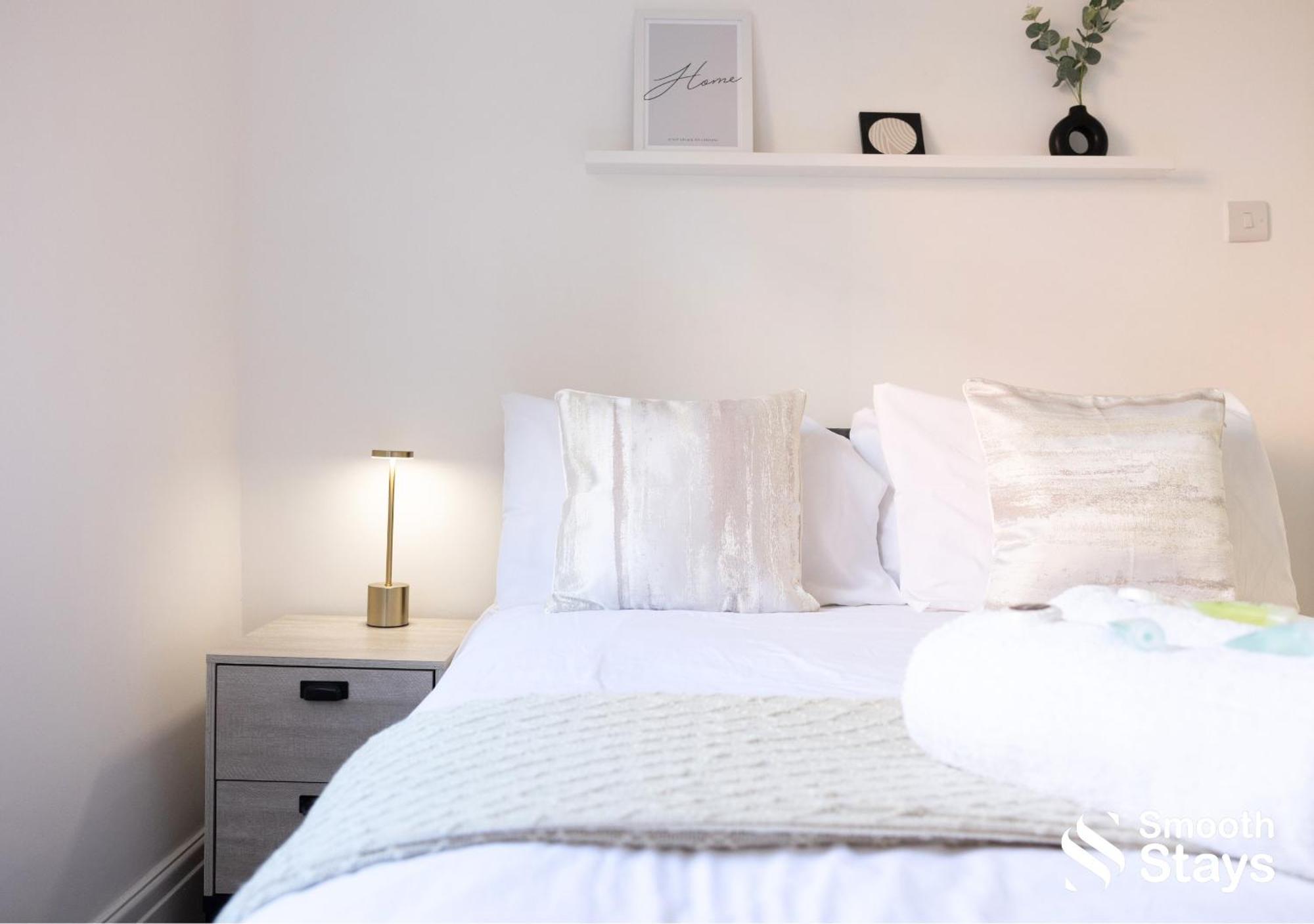 One Bedroom Apartment At Smooth Stays Short Lets & Serviced Accommodation Preston With Parking Near Train Station Eksteriør bilde