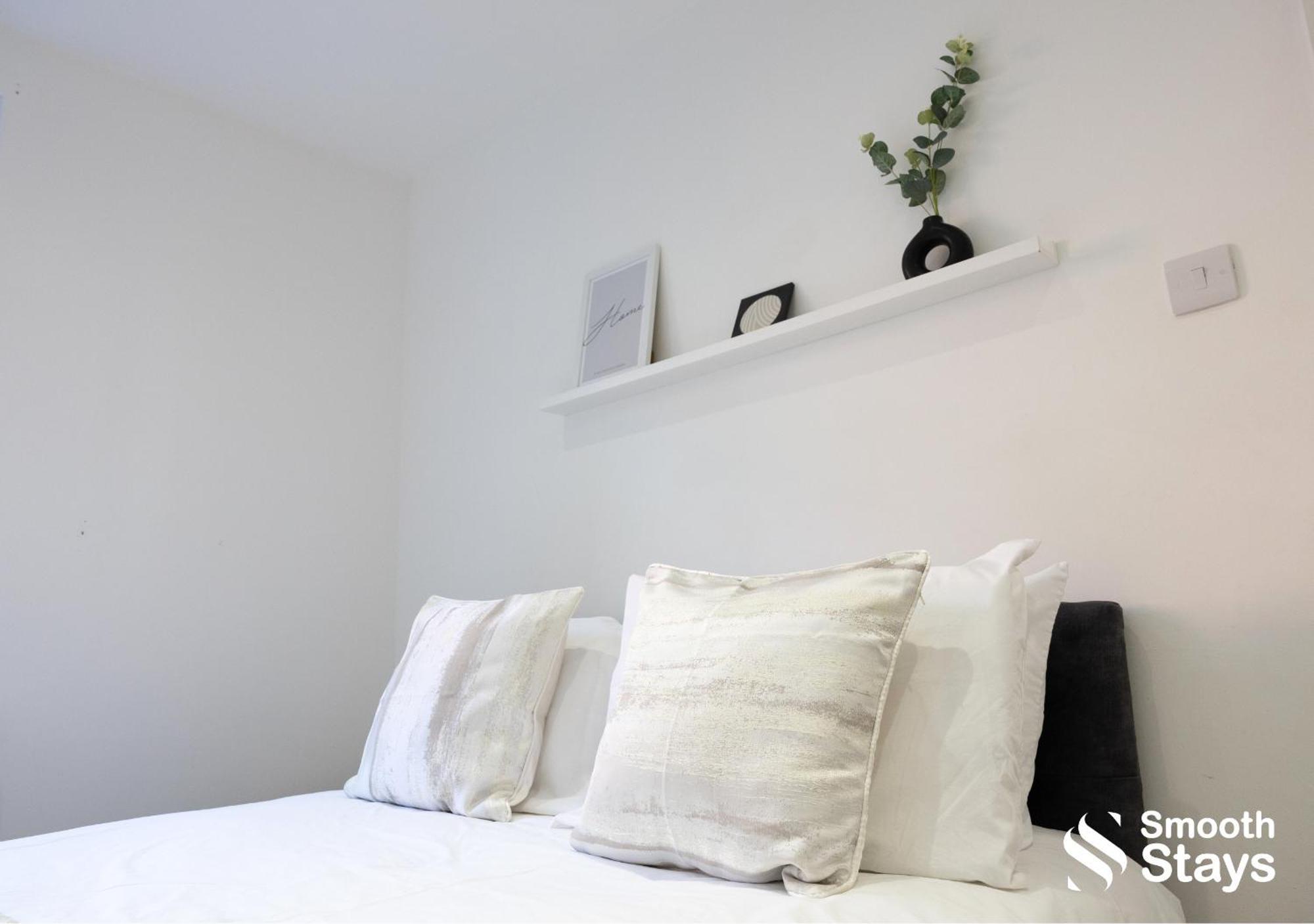 One Bedroom Apartment At Smooth Stays Short Lets & Serviced Accommodation Preston With Parking Near Train Station Eksteriør bilde
