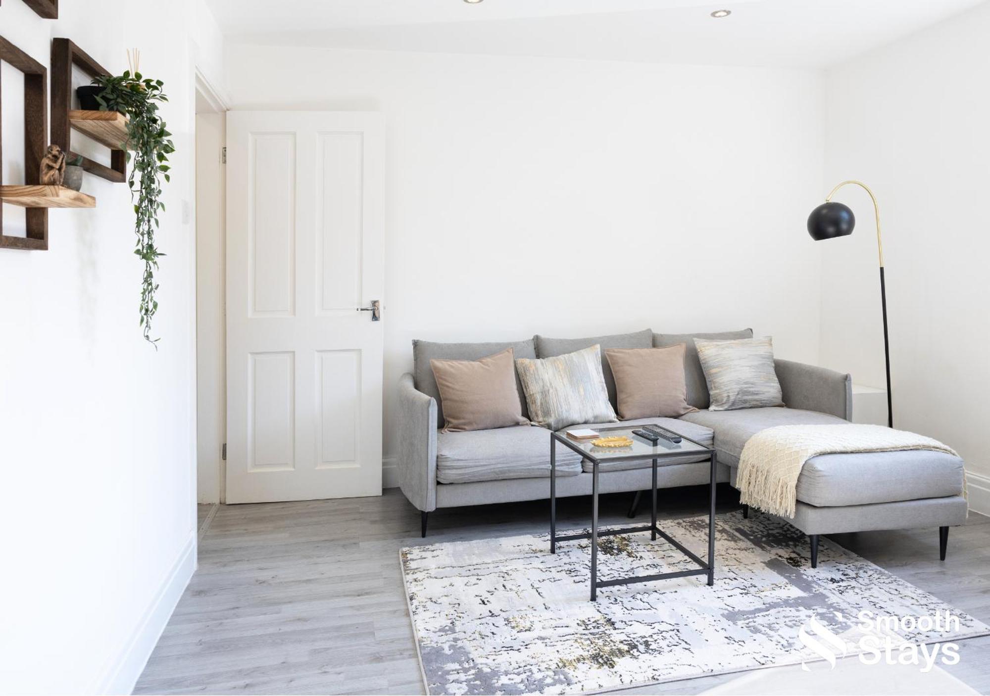 One Bedroom Apartment At Smooth Stays Short Lets & Serviced Accommodation Preston With Parking Near Train Station Eksteriør bilde